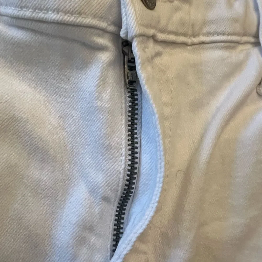 GAP these white